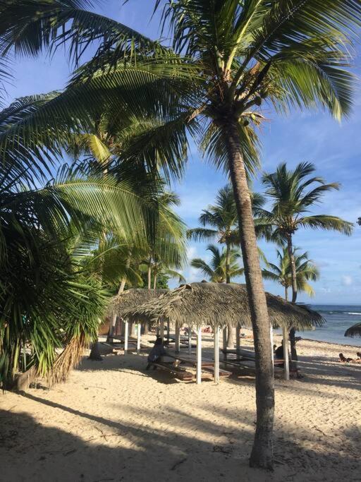 Anse Des Rochers Saint-Francois (Grande-Terre)